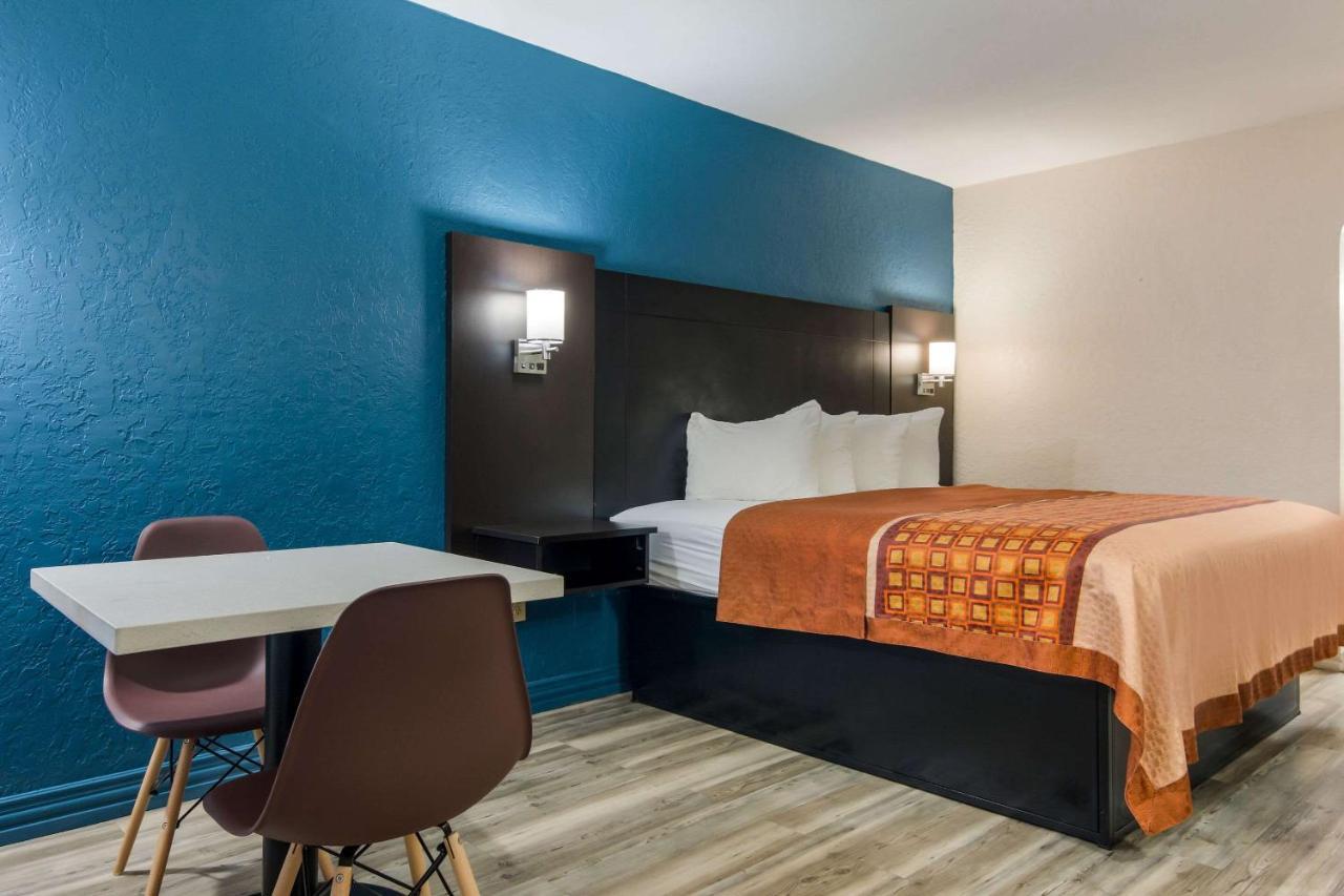 Rodeway Inn Broken Bow-Hochatown المظهر الخارجي الصورة